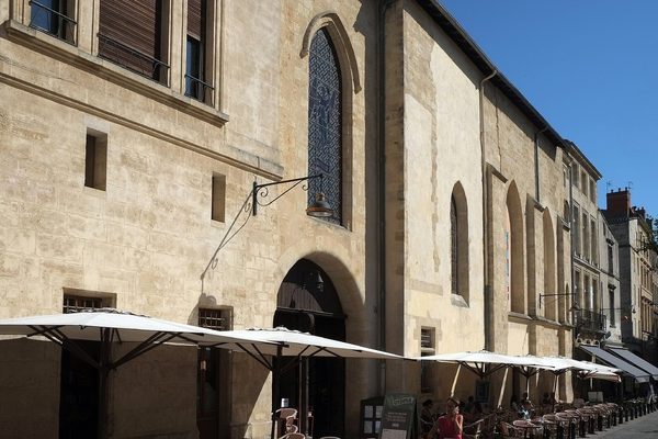 Singles in Bordeaux: view of the city
